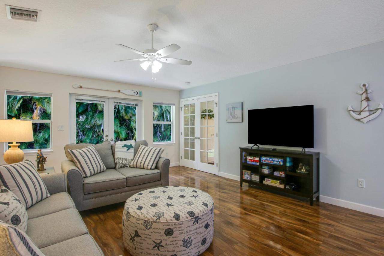 Private Tropical Paradise Guesthouse! Loxahatchee ภายนอก รูปภาพ